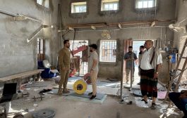 مدير عام مديرية صيرة يتفقد مشروع تأهيل وترميم مبنى نادي التلال الرياضي