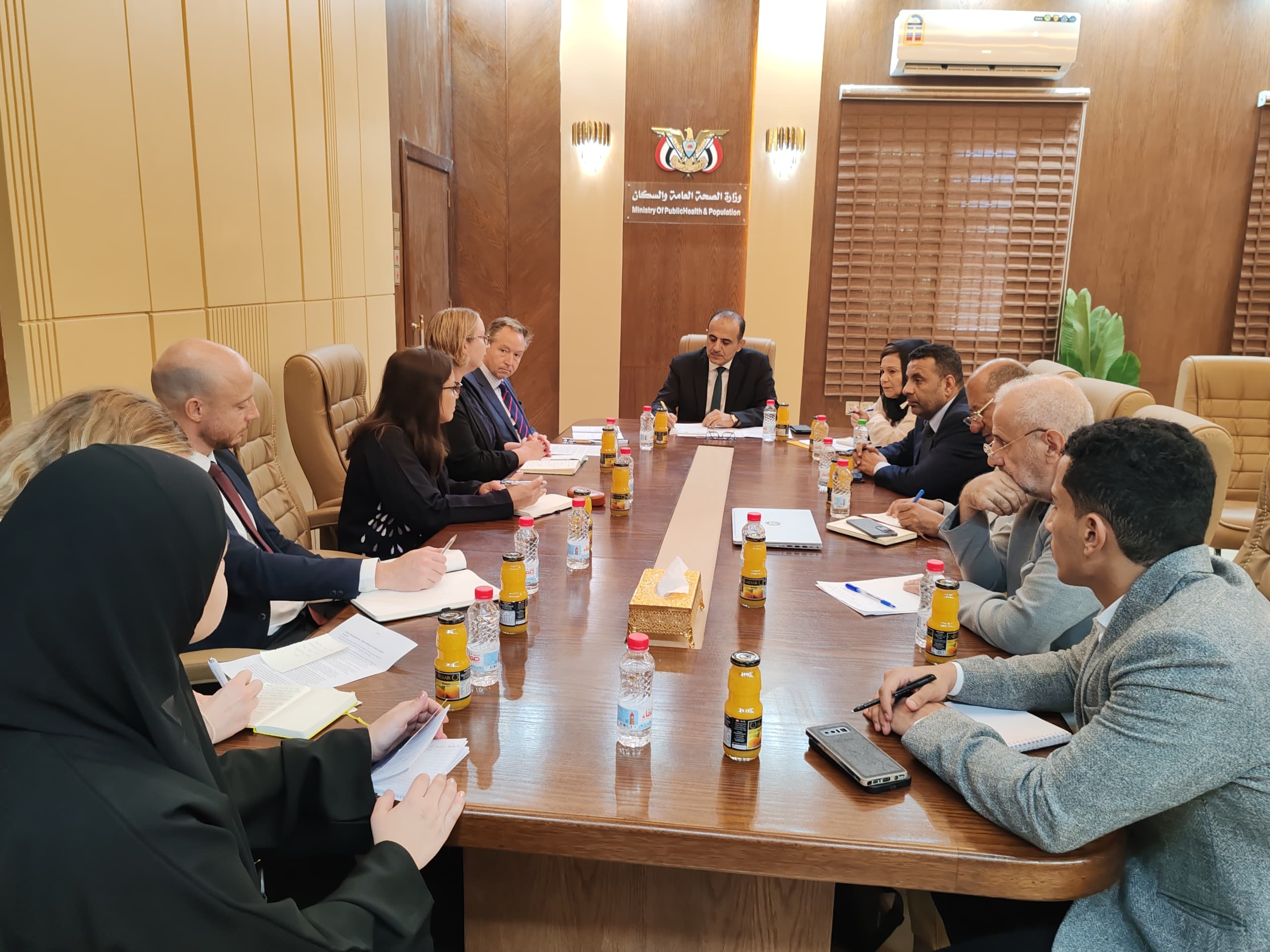 وزير الصحة يبحث مع فريق الـFCDO الترتيبات الفنية لمؤتمر المانحين الصحي