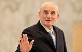 وزير الدفاع اللبناني: تواصل عون مع نتنياهو غير وارد