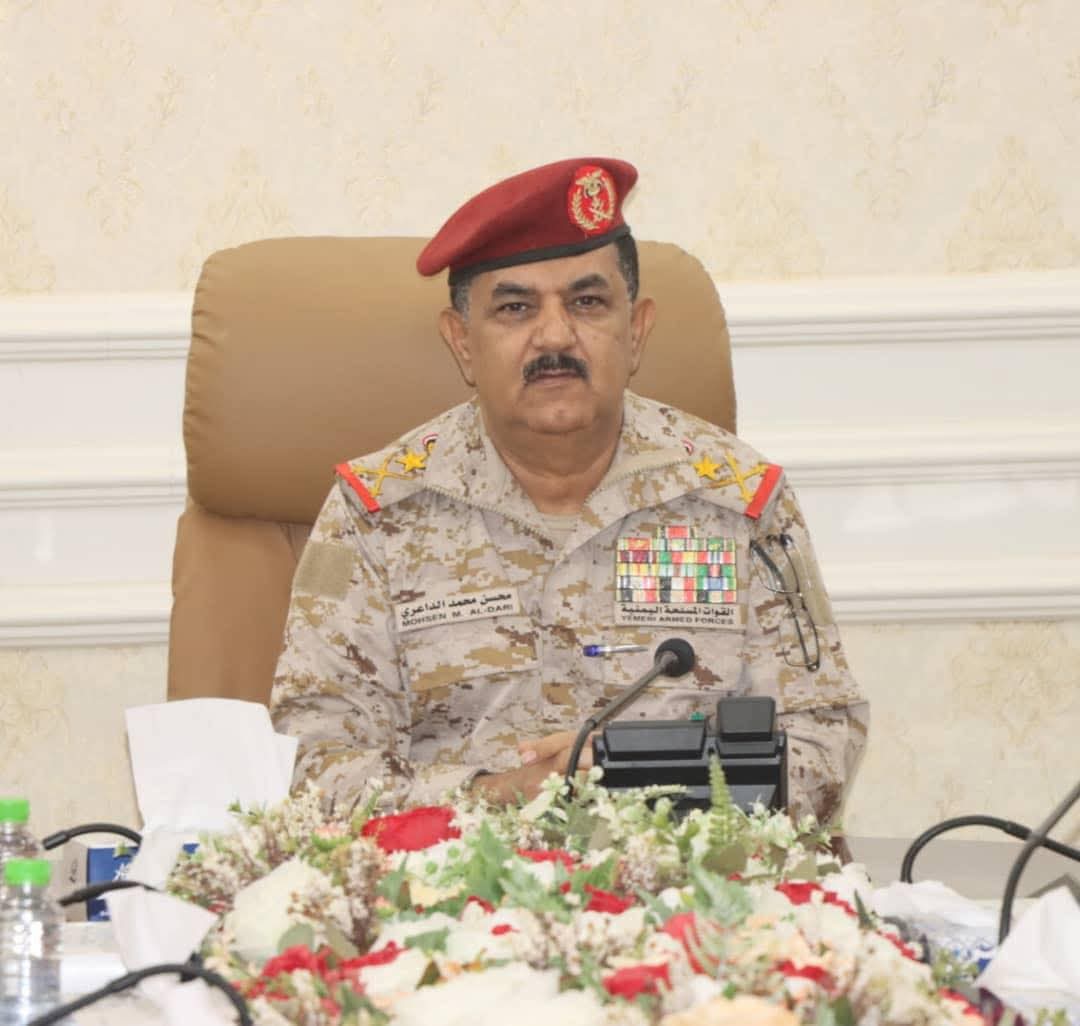 وزير الدفاع يبارك ويؤيد عقد مؤتمر حوار جنوبي - جنوبي بالرياض