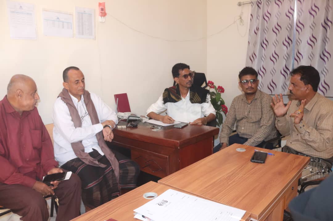 مدير عام مديرية حوطة لحج ينفذ زيارة لمؤسسة ابرار لأطفال التوحد ويشيد بخدماتها المختلفة